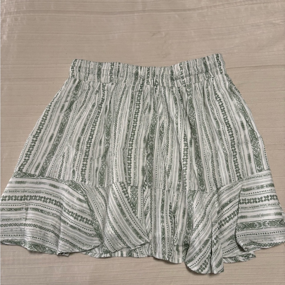 Short flowy A line skirt